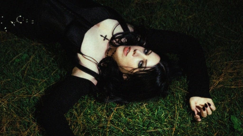 Promotional image for Echos w/ Summer Hoop