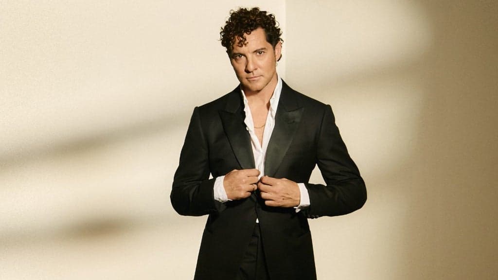 Promotional image for David Bisbal - Tour Eternos 2026