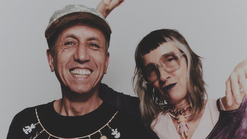 Promotional image for Aterciopelados