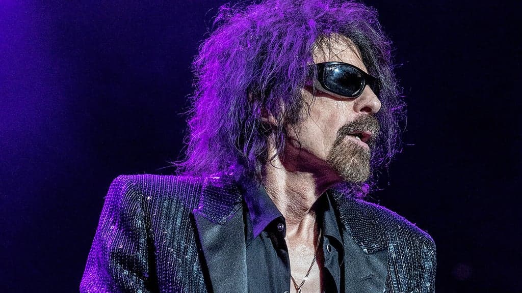 Promotional image for Peter Wolf and the Midnight Travelers