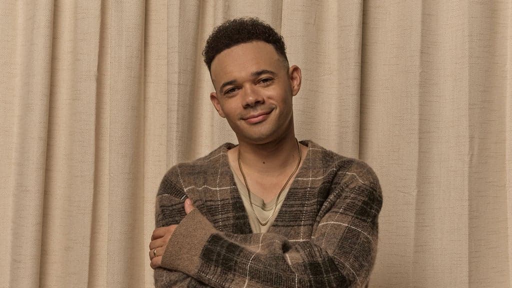 Promotional image for Tauren Wells