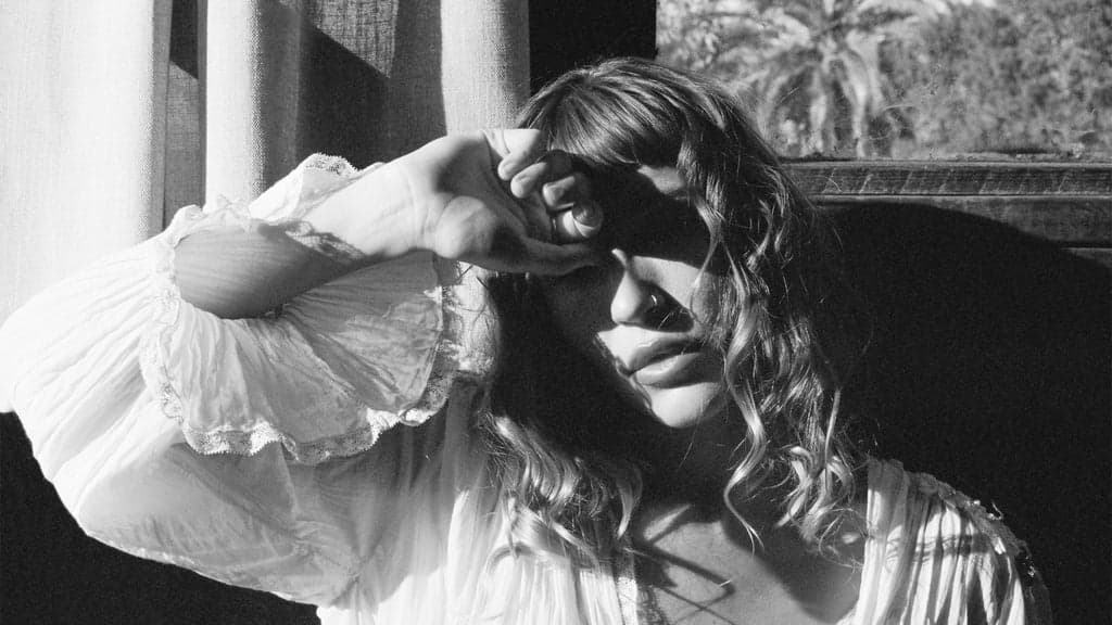 Promotional image for Lennon Stella