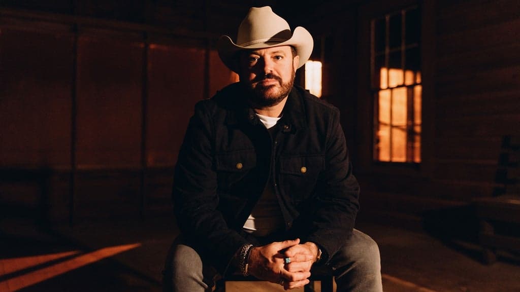 Promotional image for Wade Bowen