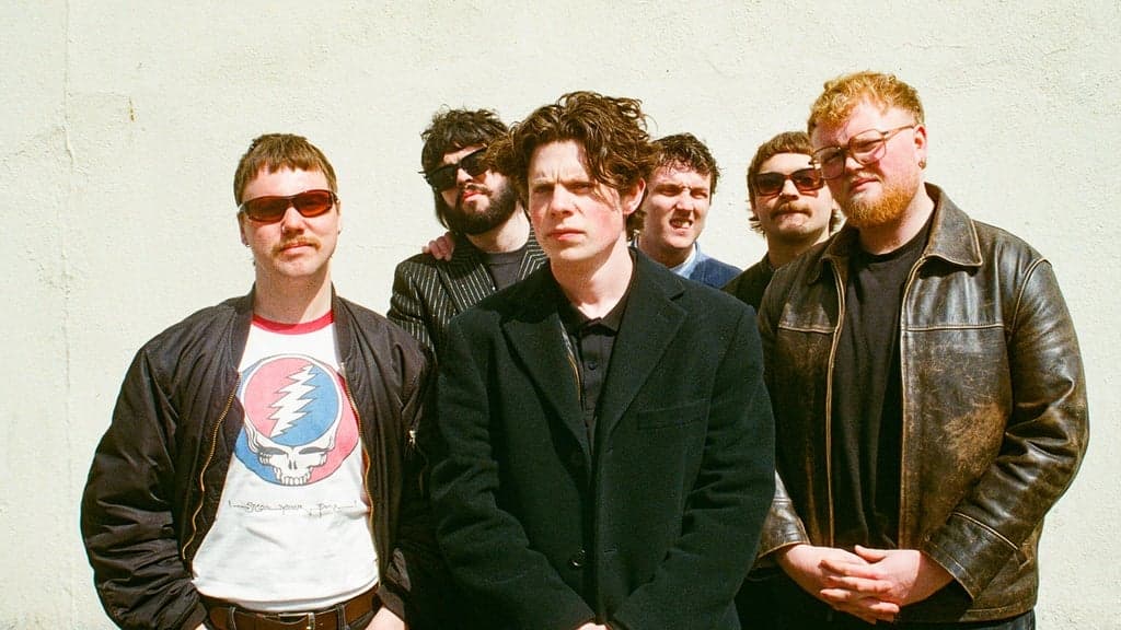 Promotional image for Madra Salach