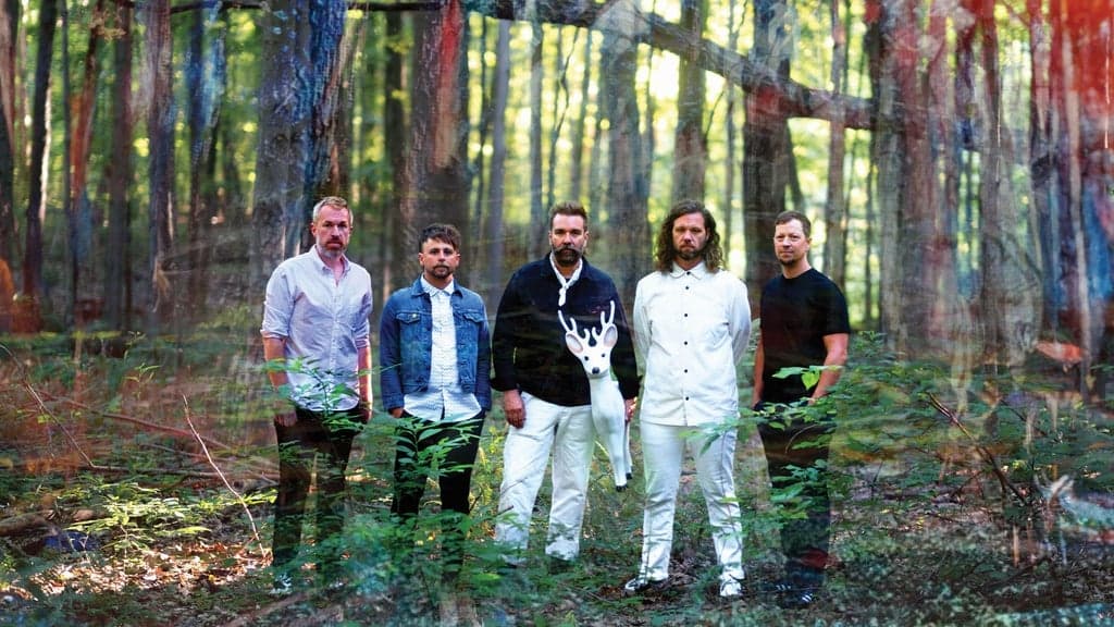 Promotional image for Red Wanting Blue w/ Cousin Simple