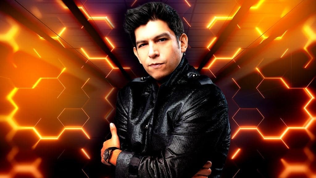 Promotional image for Elías Medina