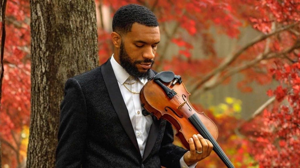 Promotional image for John Violinist