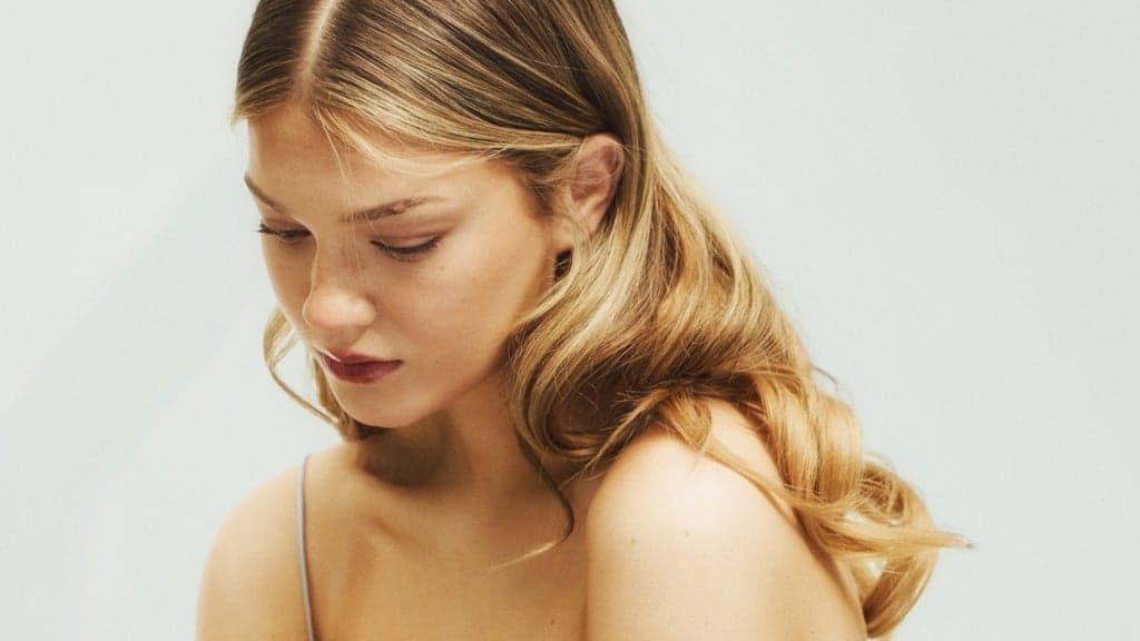Promotional image for Isabel van Gelder