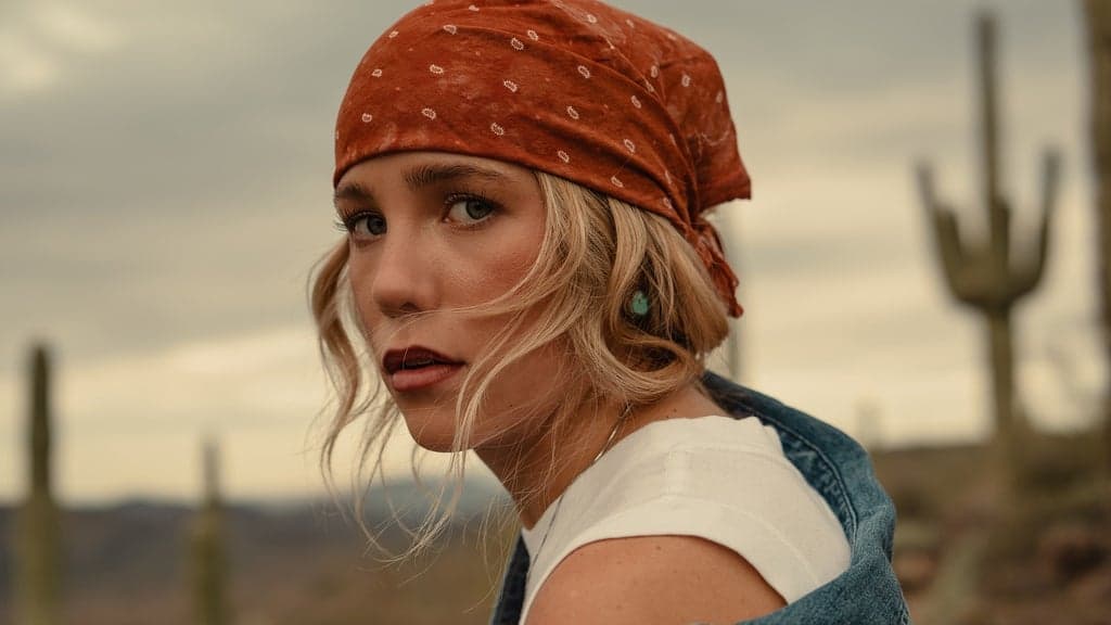 Promotional image for Avery Anna