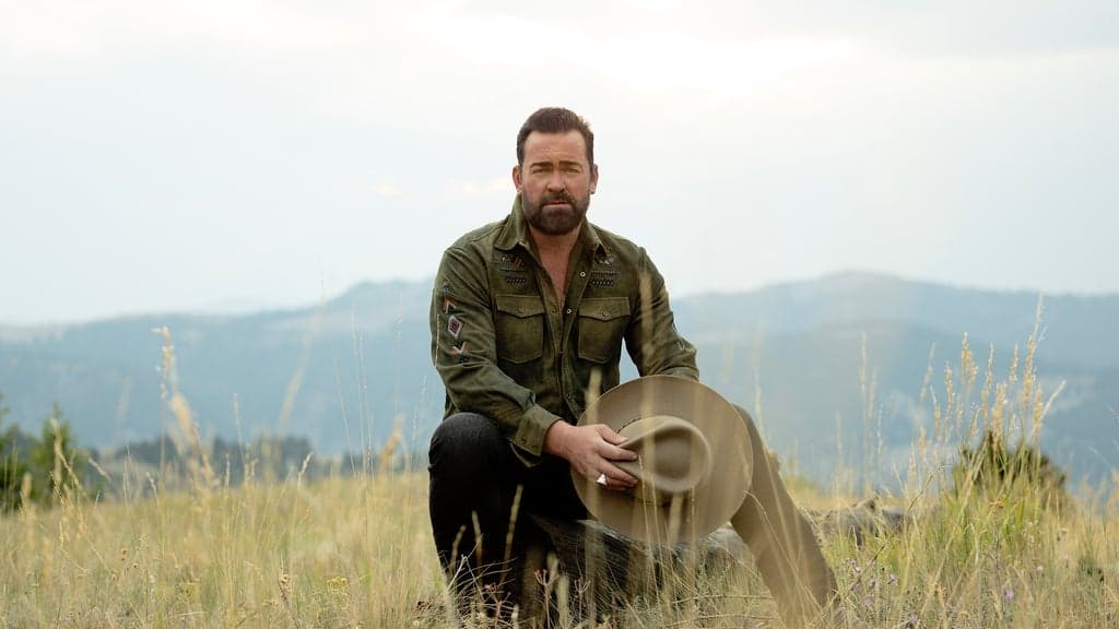 Promotional image for Lee Brice