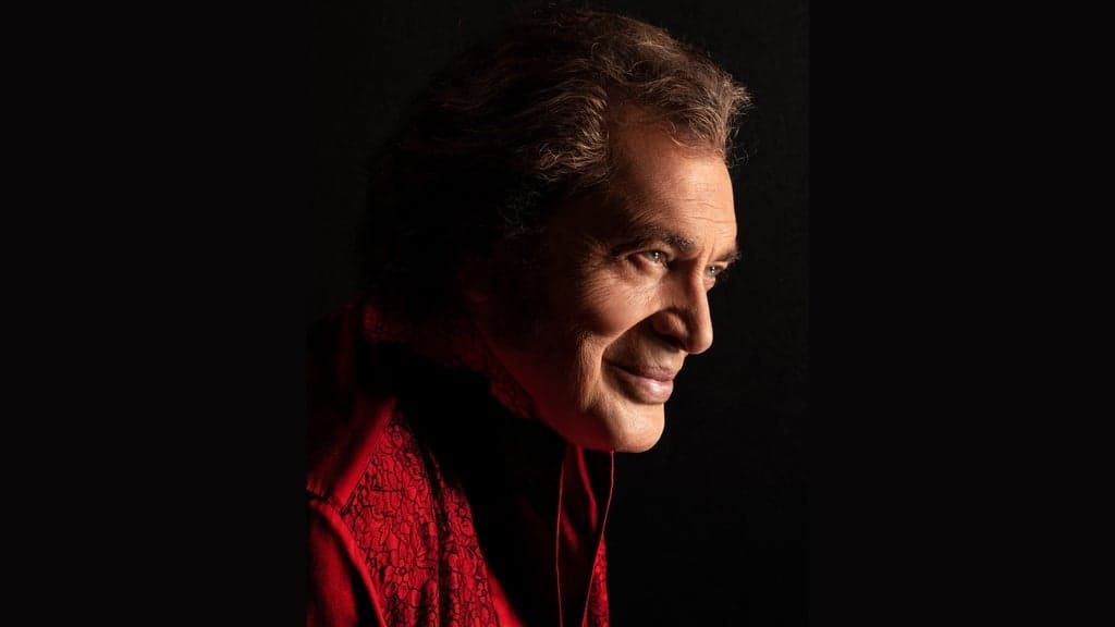 Promotional image for Engelbert Humperdinck - Ages 21+