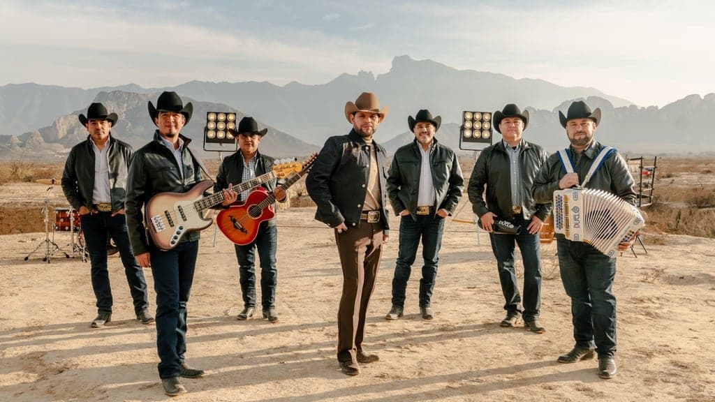 Promotional image for Grupo Duelo - GRAVEDAD TOUR 2026