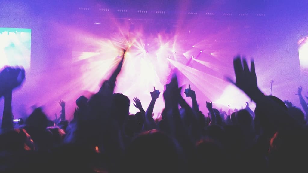 Promotional image for Trish Toledo, the Mananas