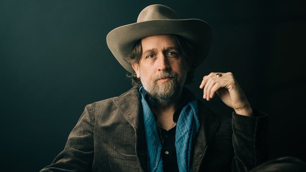 Promotional image for Hayes Carll