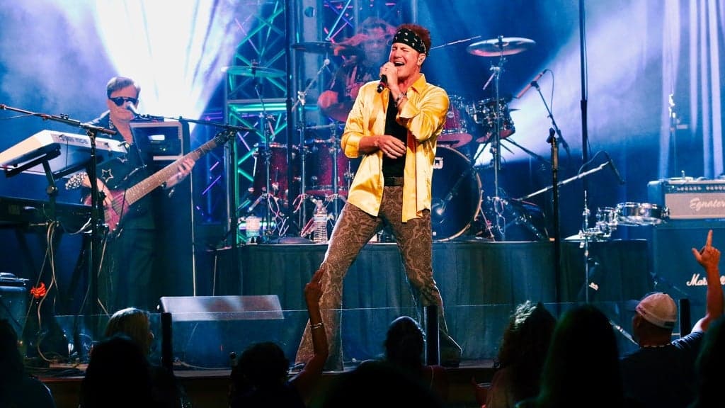 Promotional image for Journey USA