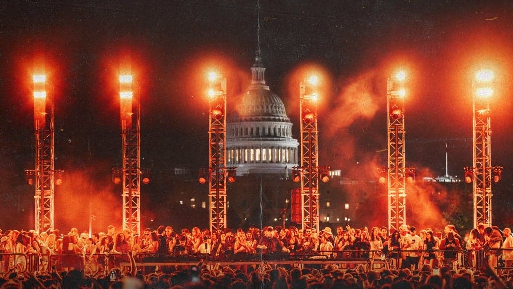 Promotional image for GLOW Block Party: The Chainsmokers