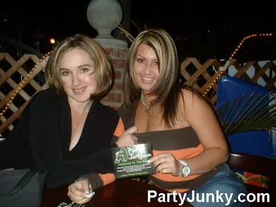 Guests posing for the camera at Coyote Ugly Bar & Grill, Jun 5, 2004