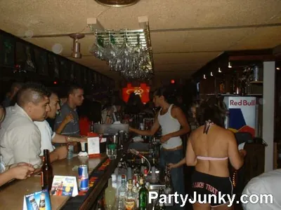 The bar at Coyote Ugly Bar & Grill, Jun 19, 2004