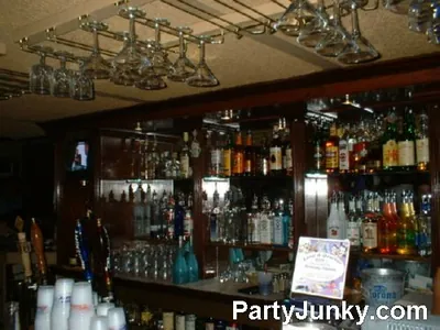 The bar at Coyote Ugly Bar & Grill, Jul 3, 2004