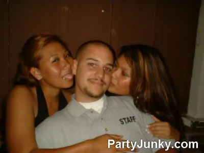 Guests posing for the camera at Coyote Ugly Bar & Grill, Jul 10, 2004